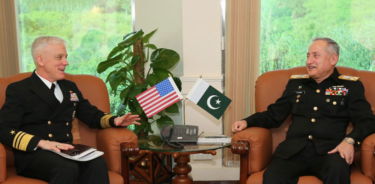 Commander US NAVCENT calls on Naval chief