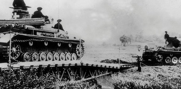 Moscow and Warsaw feud over who was to blame for WWII