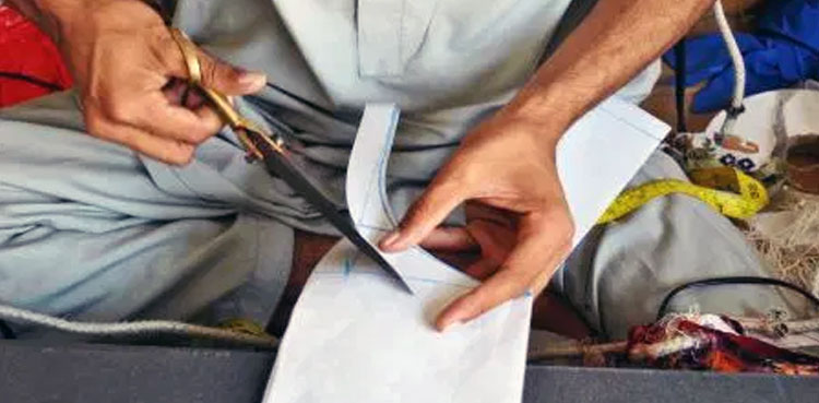 Tailors in Sukkur attack SEPCO employees with scissors
