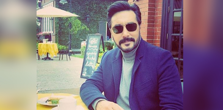 Adnan Siddiqui hails singer Hadia Hashim's version of 'Meray Paas Tum Ho' OST