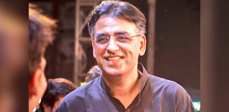 Asad Umar dancing at his son's wedding is breaking the internet right now
