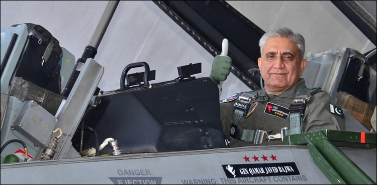 COAS flies in F-16 aircraft on 'combat action simulation mission'