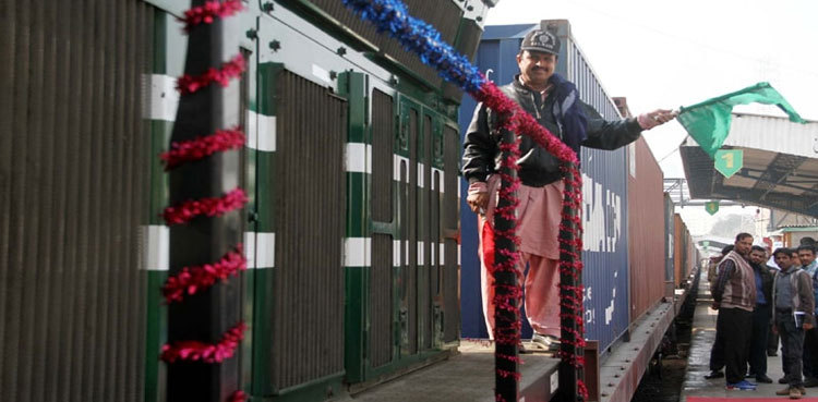 Sheikh Rasheed announces 10pc cut in freight train fares