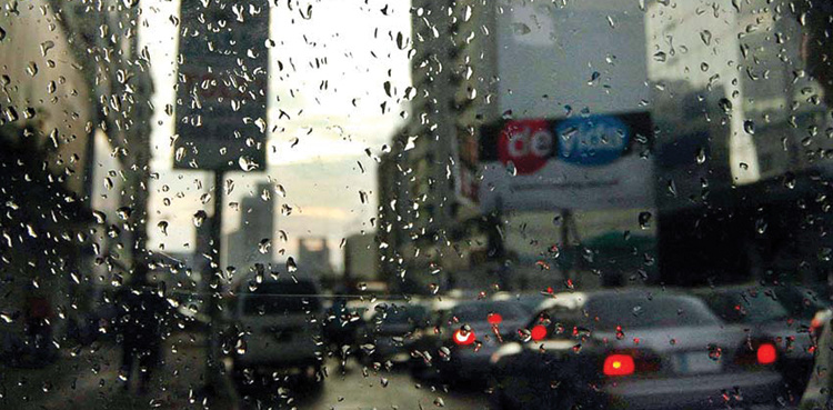 It was drizzling in parts of Karachi as cloudy weather prevails