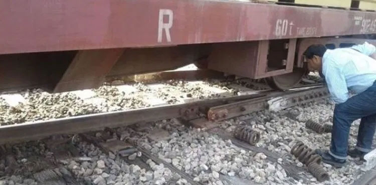 Freight train derails near Bhakkar