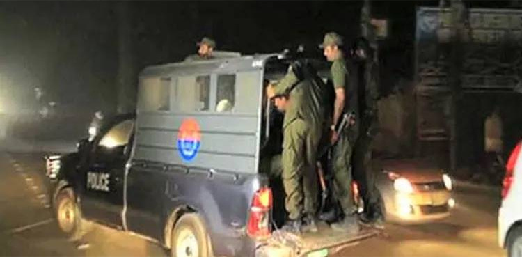 Shopkeeper opens fire on robbers in Rawalpindi to foil snatching bid