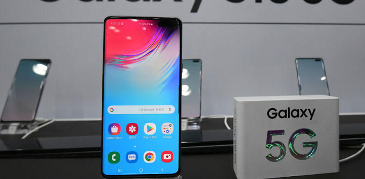 Samsung takes back smartphone crown from Apple; Xiaomi surges