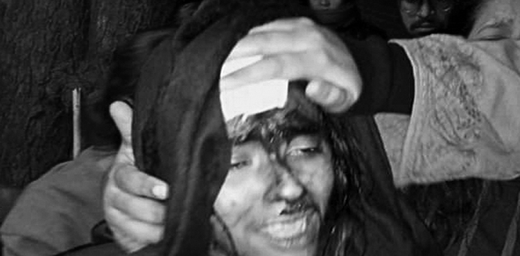 Several injured as mob attacks students, teachers in Delhi's Jawaharlal Nehru University