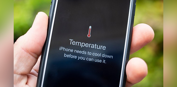 Mobile phones in future could sweat to keep cool: report