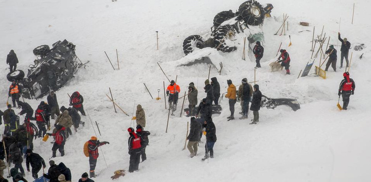 Avalanche kills five in Abbottabad