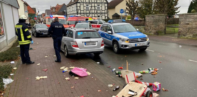 Around 30 hurt as car rams Germany carnival procession