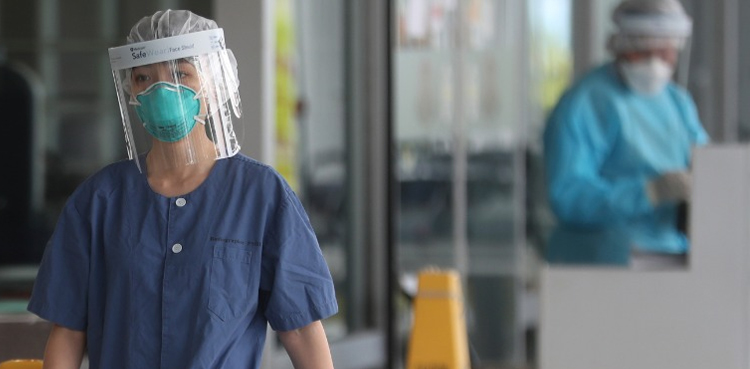 China virus death toll rises to 304 with 45 new fatalities: govt