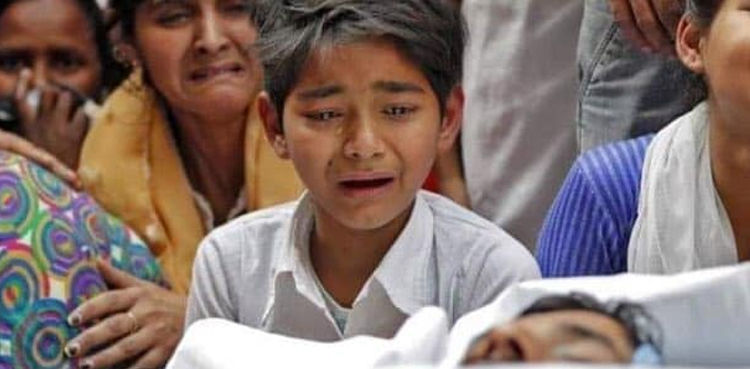 Here is the story behind this heartbreaking picture!