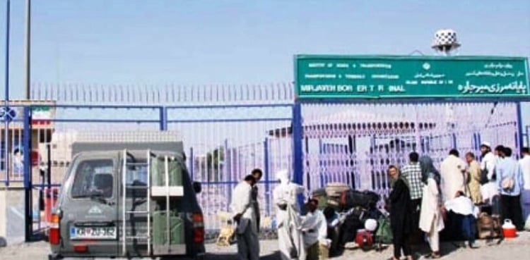 Coronavirus: Govt says passengers being screened at border crossing with Iran