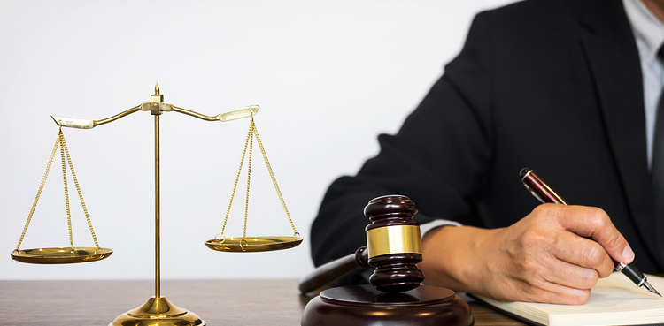 Lawyers assault consumer court judge in Punjab's district