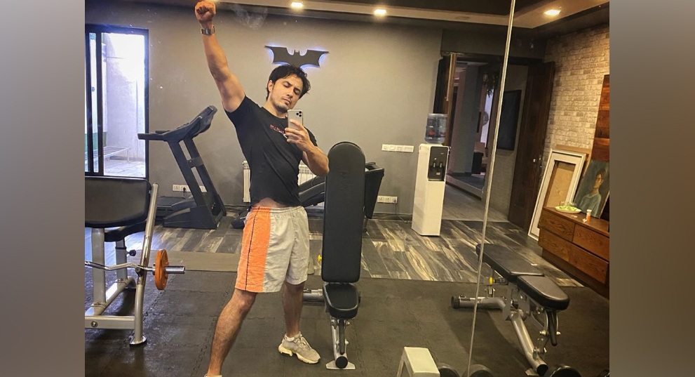 Ali Zafar encourages exercise to remain physically, mentally fit