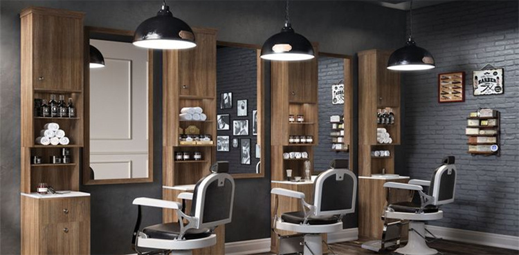 Passer-by dies, cop injured during robbery bid at Karachi's barber shop