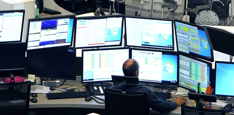 Markets tumble as Fed hikes interest rate, warns more to come