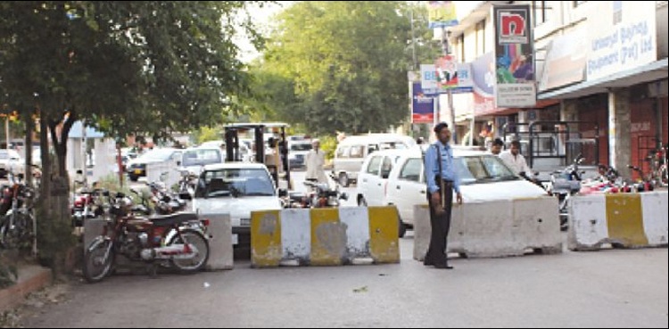 COVID-19: All shopping malls, restaurants shut for week in Islamabad