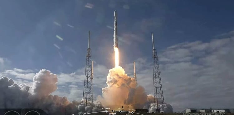 Amazon launches first Kuiper internet satellites, taking on Starlink