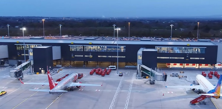 Passengers travelling to Pakistan without health certificate stopped at UK airport