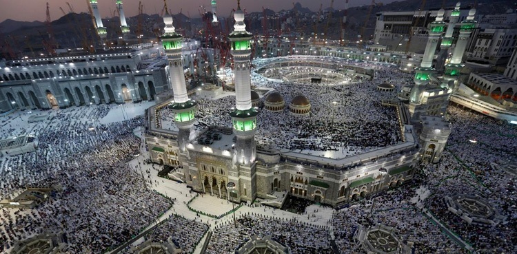 Decision on this year’s Hajj to be made by mid-Ramazan: Noor ul Haq Qadri