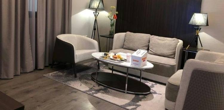 Saudi Arabia quarantines thousands in hotels, some in luxury suites