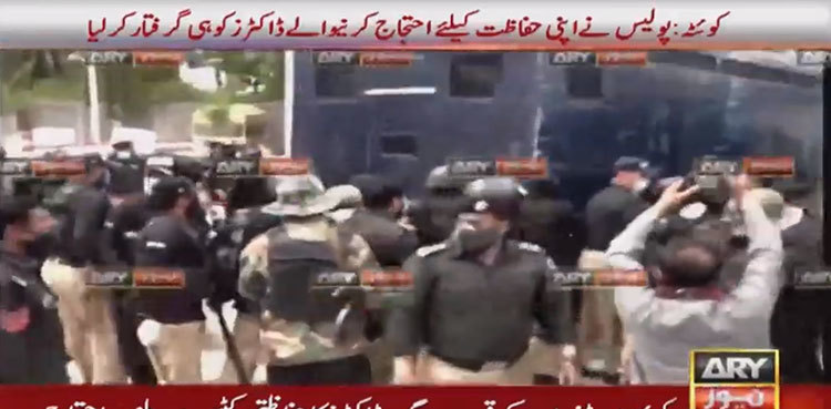 Police baton-charge, arrest protesting doctors in Quetta