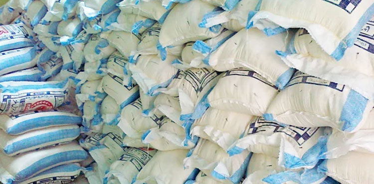 Expired ration distributed among needy in Thatta