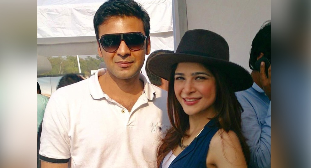 Ayesha Omar pens a heartfelt note for her 'big brother'