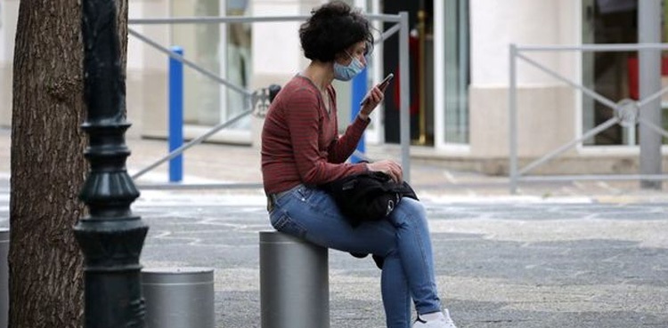 France is seeing a "tsunami" of COVID-19 infections