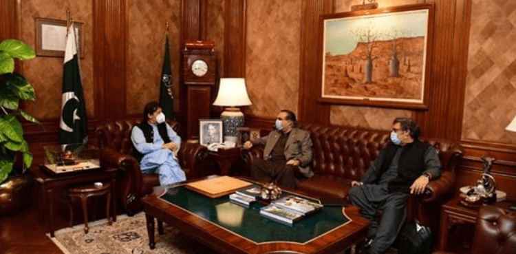 PM Imran directs timely completion of development projects in Karachi