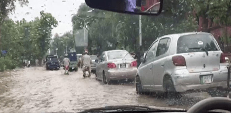 At least 50 LESCO feeders trip as heavy rain lashes Lahore