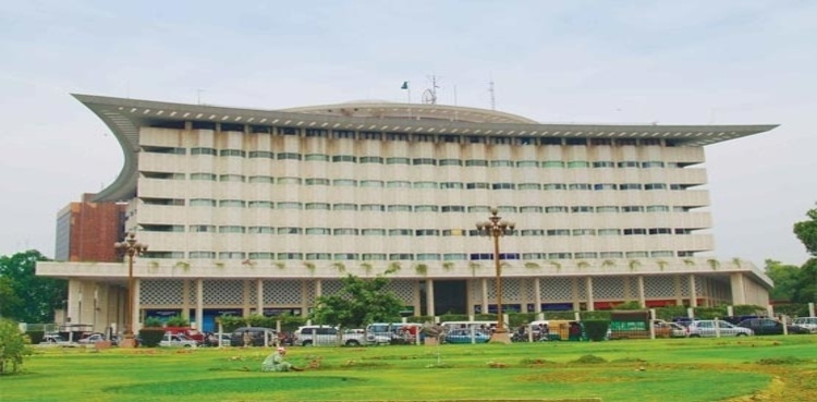 Wapda Chairman Muzammil Hussain tenders resignation