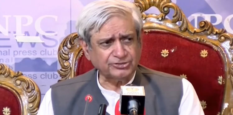 Fakhar Imam asks provinces to compensate farmers hit by locust attacks