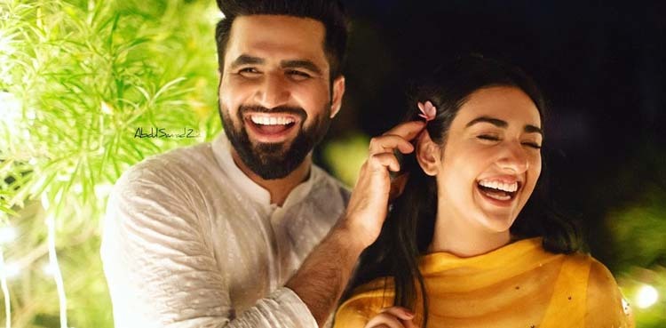 Sarah Khan, Falak Shabir tease surprise for fans on anniversary