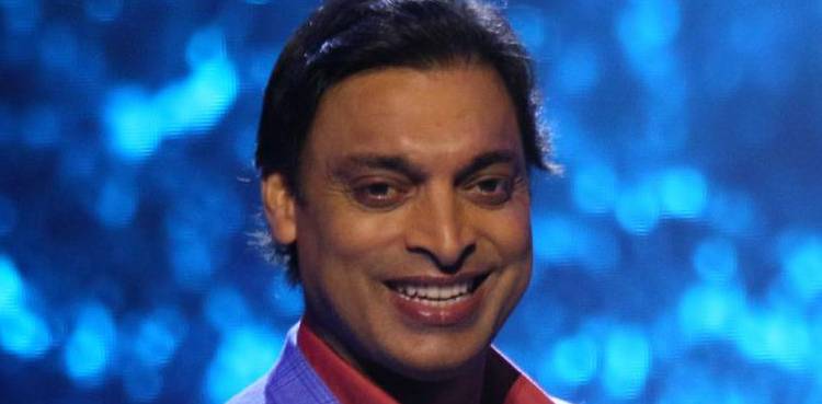 Shoaib Akhtar shares son's picture; it goes viral
