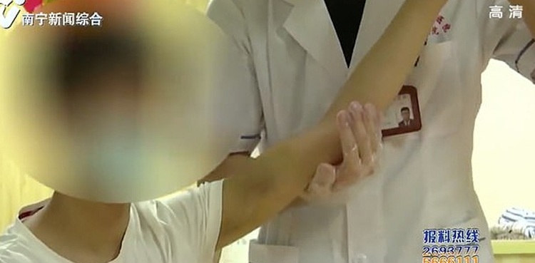 Teenager paralysed in arm, hand after binge-playing computer games