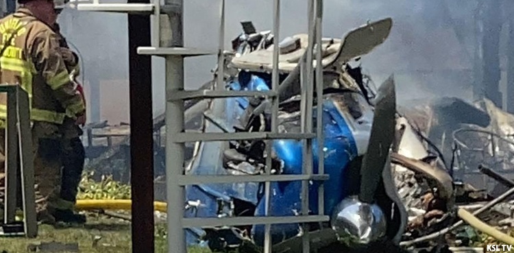 Three killed as small plane crashes into residential area in US