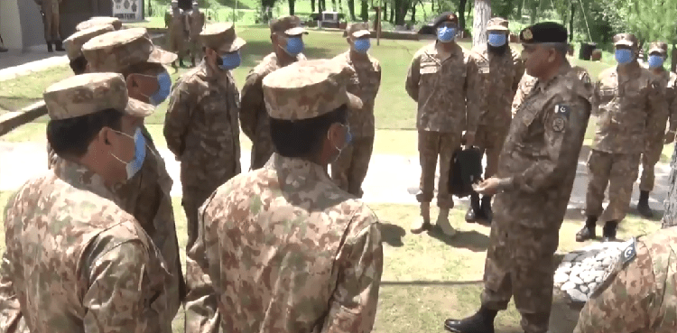 COAS visits troops deployed on frontlines along LoC on Eid day