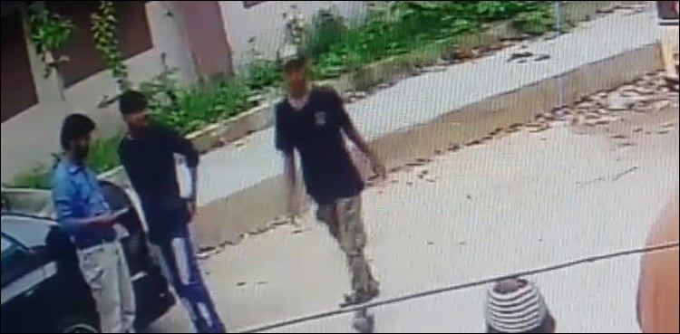 Karachi police round up key members of 'rickshaw gang'