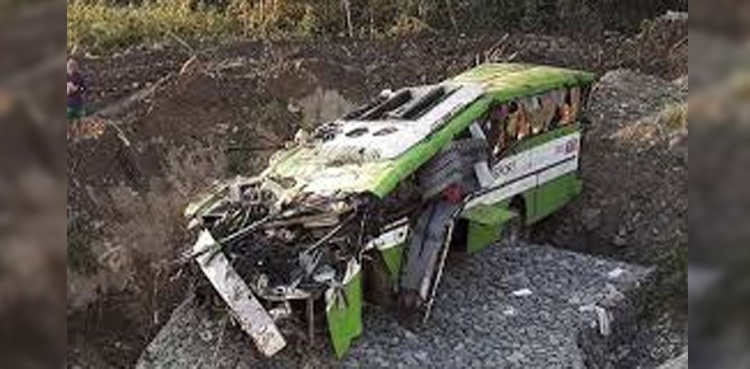 At least seven killed as passenger bus plunges into ravine in Chakwal