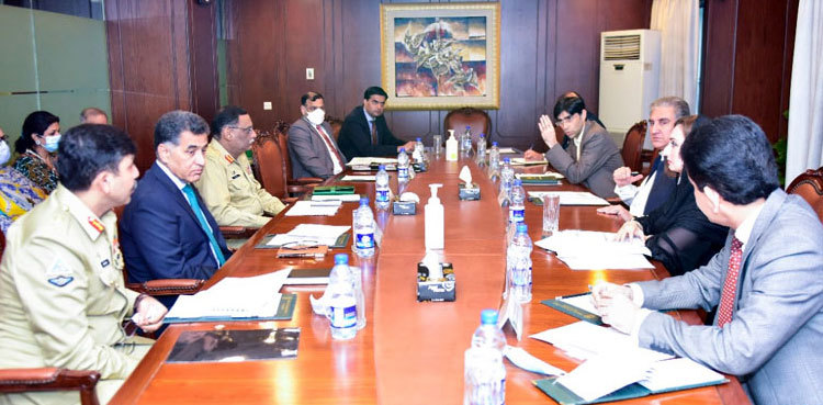 Qureshi urges world to help Kashmiris get rid of Indian brutalities