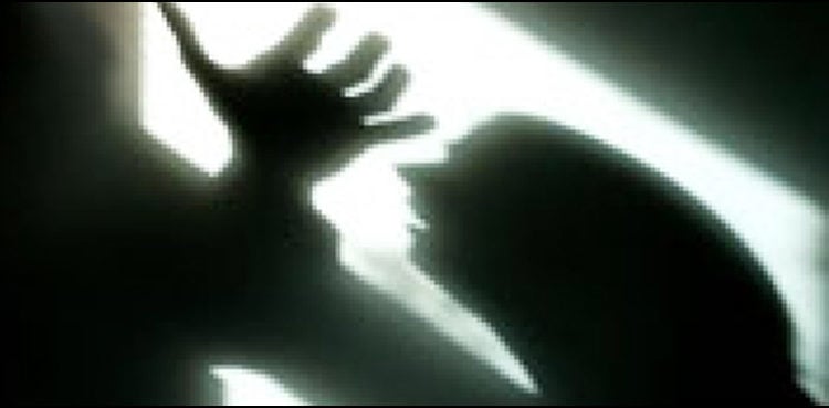 Underage maid tortured with hot knife by house owner in Gujranwala