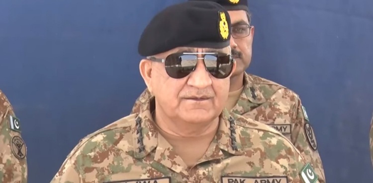 COAS visits Bahawalpur Corps, lauds soldiers' professional prowess