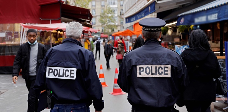 Dozens stage attack on police station in Paris suburb