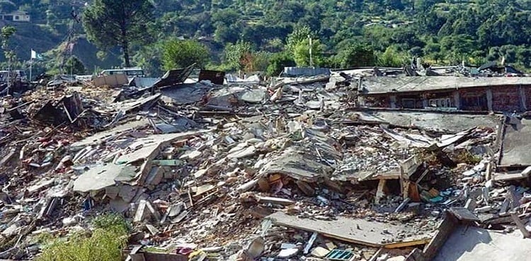 SC orders reconstruction of quake-hit KP schools