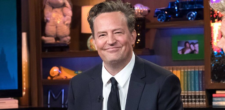 'Friends' star Matthew Perry announces engagement to 29-year-old girlfriend