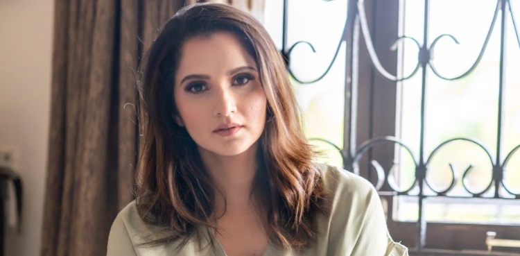 VIRAL: Sania Mirza takes on the lock screen challenge