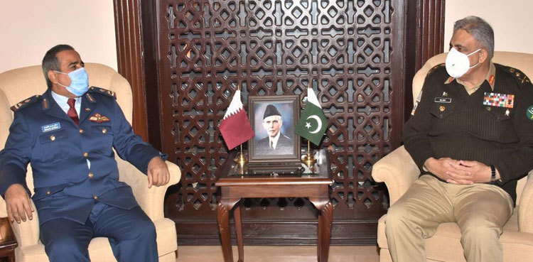 Qatari air force commander calls on COAS Bajwa